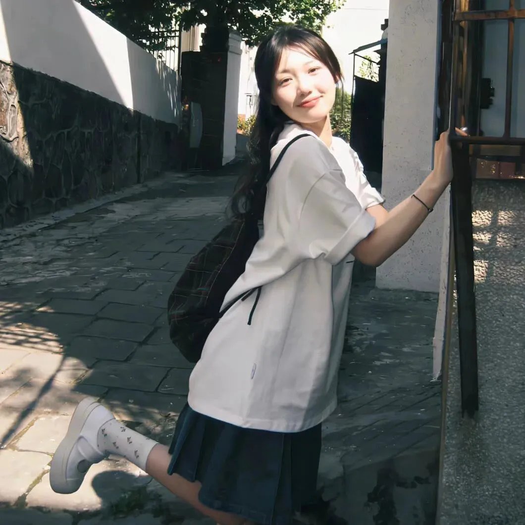 劳拉·马尔斯的眼睛